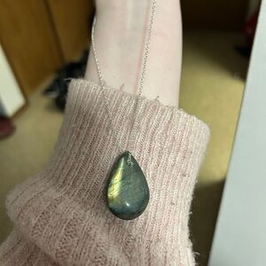 Labadorite pendant necklace